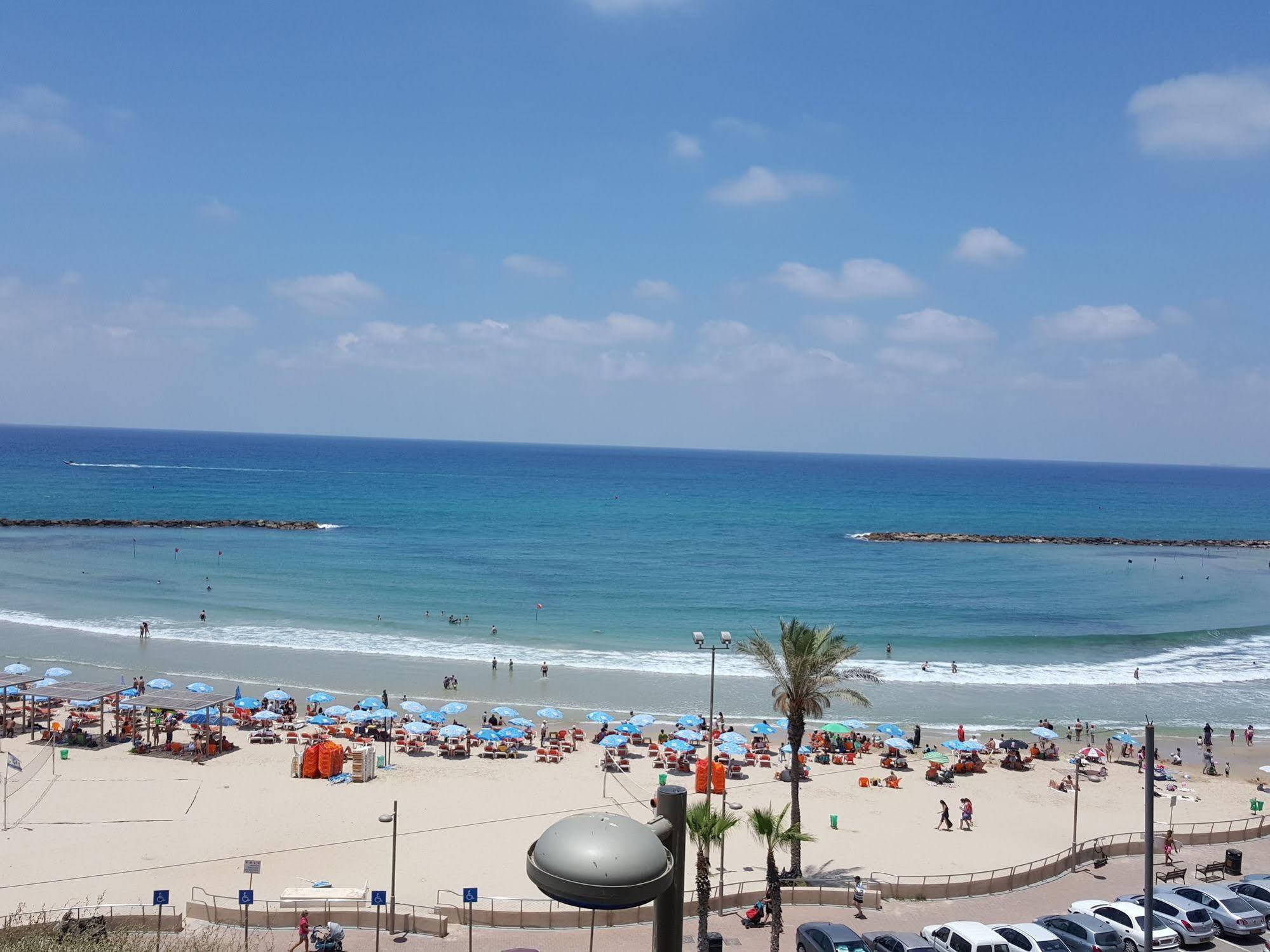 Netanya Motel Pierre Extérieur photo